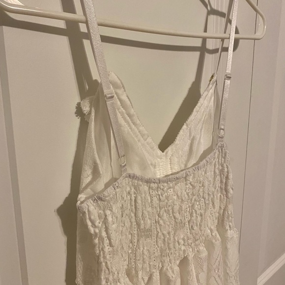 NWT - Glamorous Lace Irregular Mid-Length Dress - Picture 7 of 8